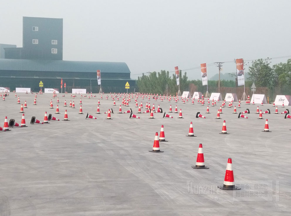 錐筒租賃公司華熠助力賽車場試駕現場