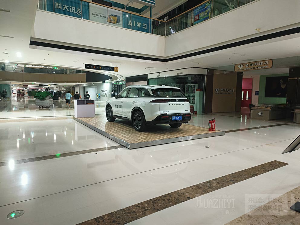 鄭州惠濟萬達汽車品牌車展地臺出租現(xiàn)場直拍