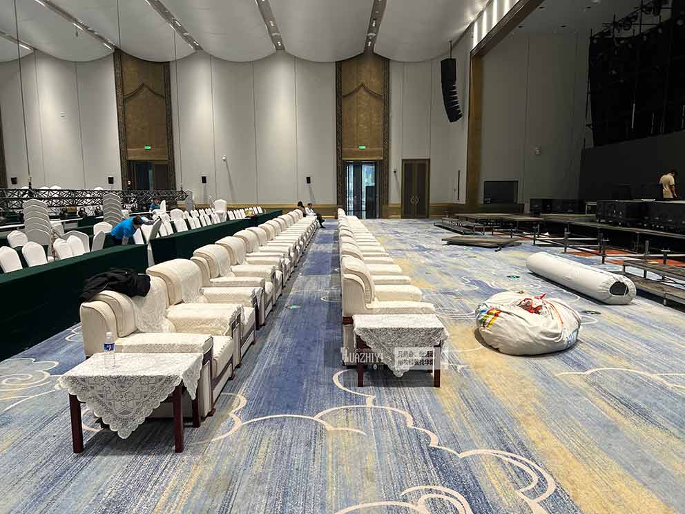 鄭州沙發出租布置會議內場中南海布藝沙發