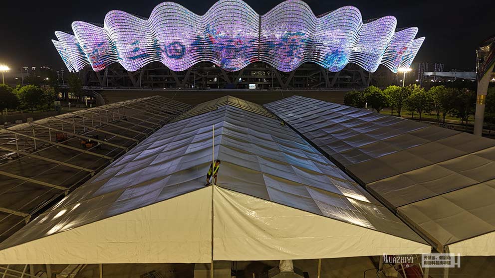 華熠篷房租賃公司搭建西安華夏家博會展銷會大型篷房